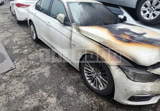 Photo 2 of 29: 2018 BMW 320i — Korean insurance auction