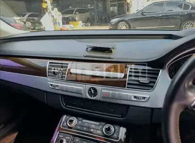 Photo 1 of 9: 2015 Audi A8L 60 TFSI quattro, VIN WAUZZZ4H7FN007148 — Korean insurance auction
