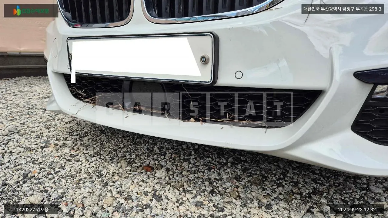Photo 2 of 19: 2018 BMW 530i, VIN WBAJD3100JB255274 — Korean insurance auction