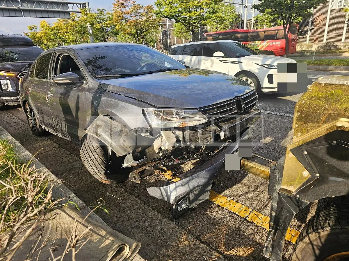 Photo 2 of 7: 2016 Volkswagen Jetta 2.0 TDI BMT — Korean insurance auction