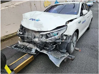 Photo 1 of 7: 2016 Kia K5, VIN KNAGU41CBGA003415 — Korean insurance auction