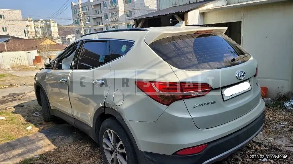 Photo 2 of 11: 2015 Hyundai Santa Fe, VIN KMHSW81UDFU366386 — Korean insurance auction