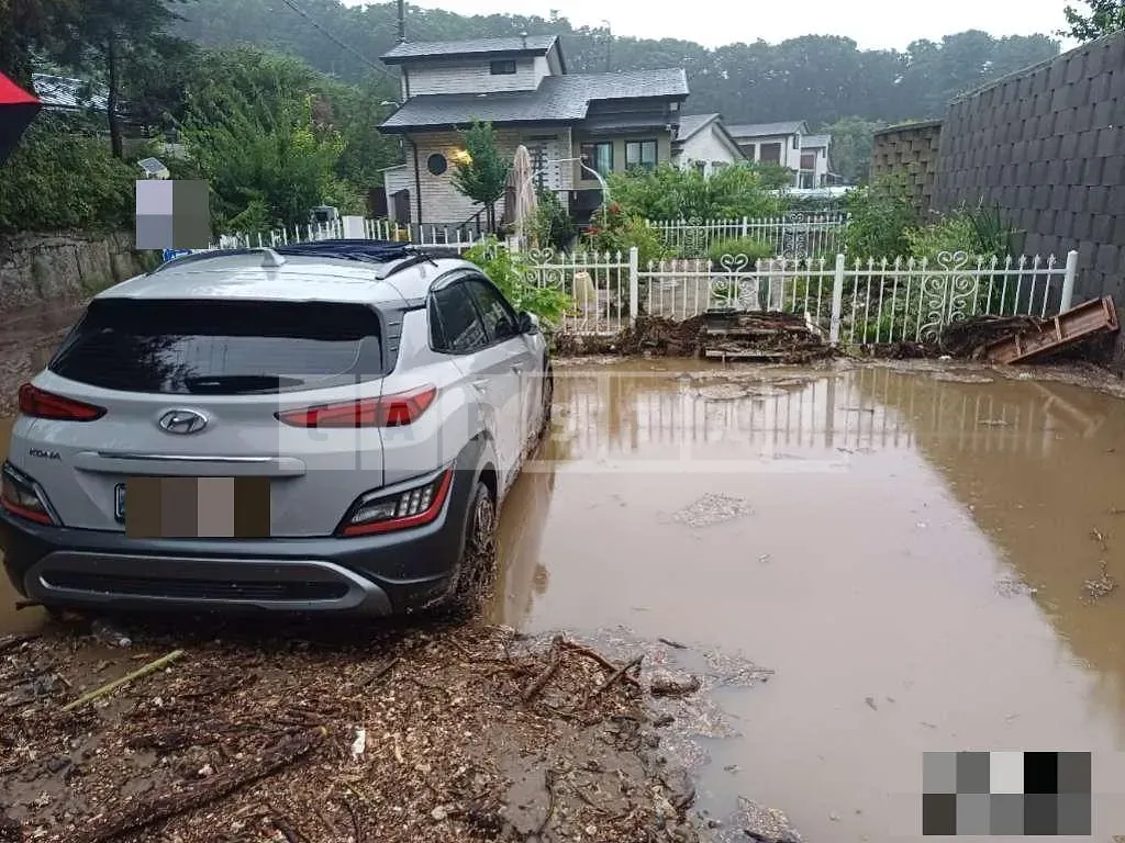 Photo 2 of 5: 2021 Hyundai Kona 1.6 Turbo — Korean insurance auction