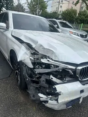 Photo 2 of 6: 2016 BMW 730Ld xDrive — Korean insurance auction