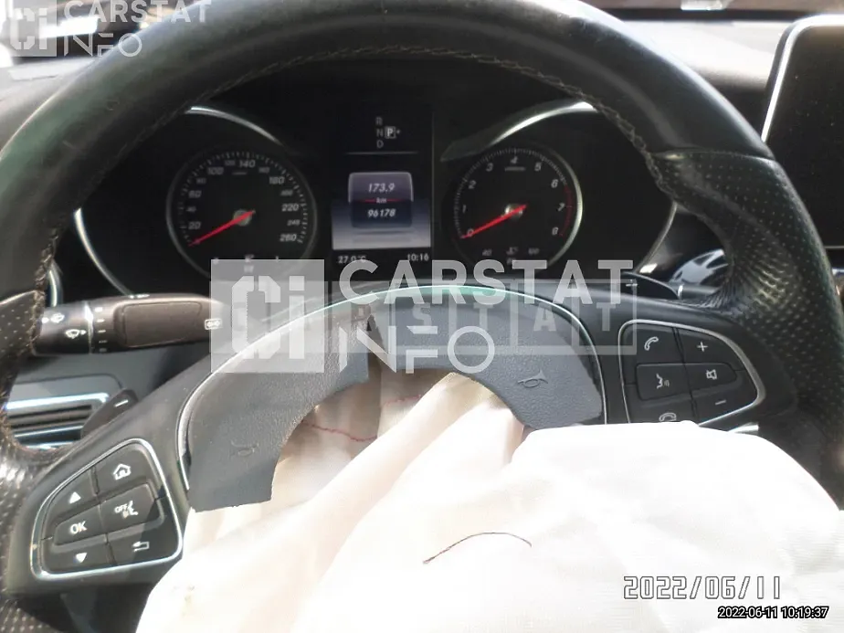 Photo 2 of 9: 2015 Mercedes-Benz C200, VIN WDDWF4CB5FF153675 — Korean insurance auction