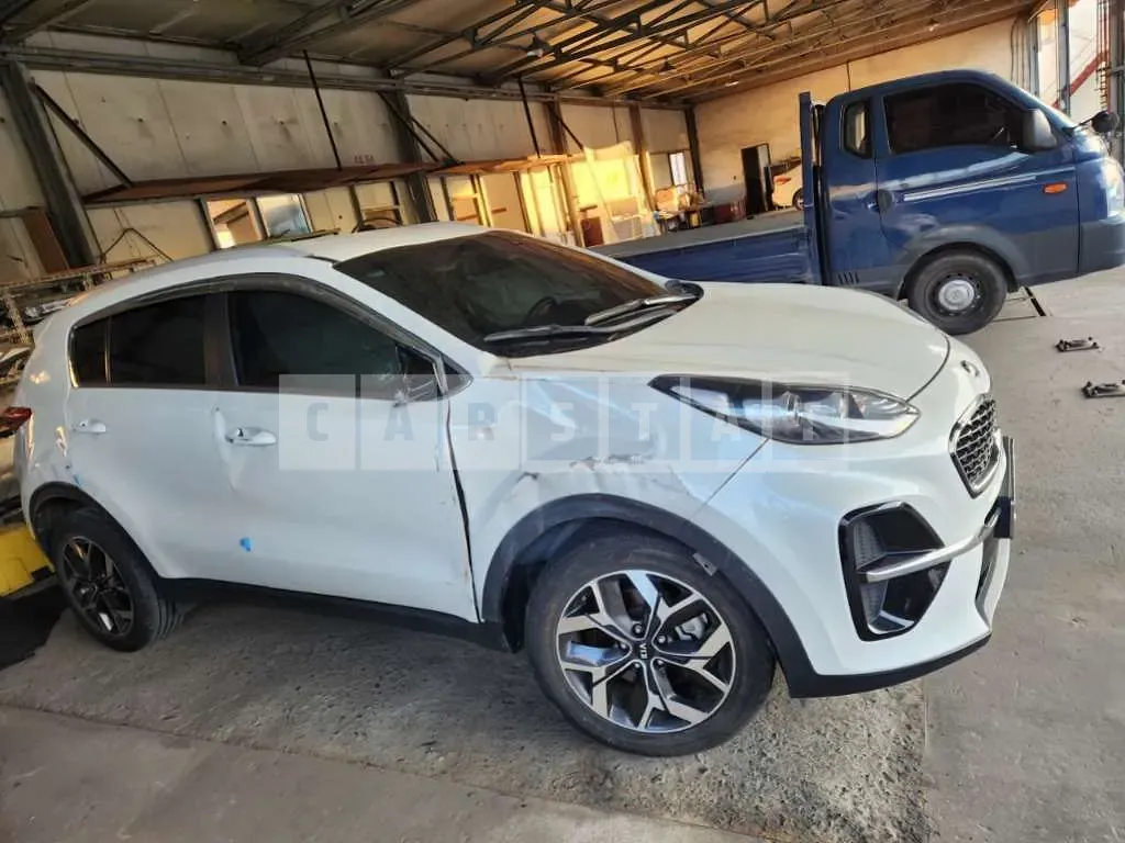 Photo 2 of 12: 2019 Kia Sportage — Korean insurance auction