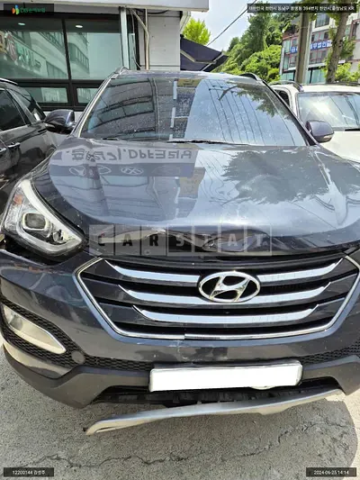 Photo 1 of 10: 2015 Hyundai Santa Fe, VIN KMHSW81UDFU443936 — Korean insurance auction