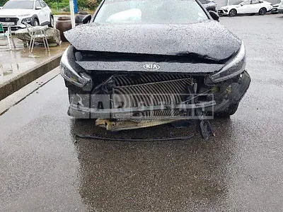 Photo 1 of 17: 2018 Kia K7, VIN KNALC418BJA149764 — Korean insurance auction