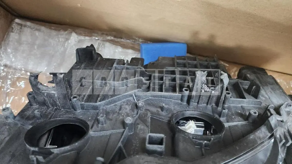 Photo 2 of 5: 2016 BMW (parts) 320d Headlamp — Korean insurance auction