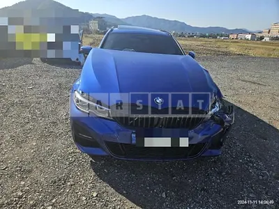 Photo 1 of 27: 2020 BMW 320d Touring — Korean insurance auction