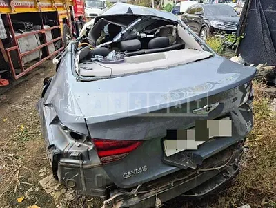 Photo 1 of 29: 2016 Genesis Dh — Korean insurance auction