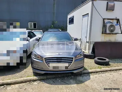 Photo 1 of 15: 2015 Genesis 3.3 — Korean insurance auction