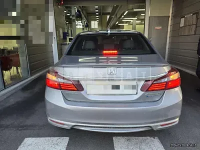Photo 1 of 11: 2017 Honda Accord Hybrid — Korean insurance auction