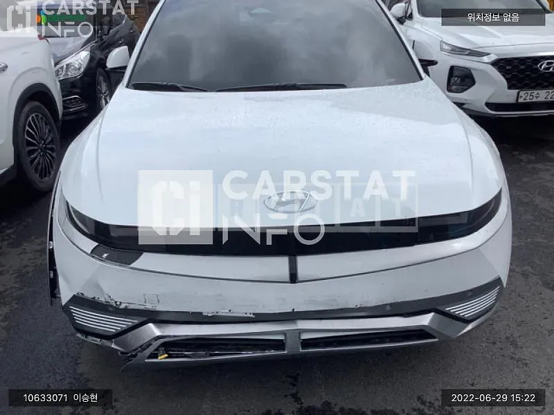 Photo 2 of 16: 2022 Hyundai Ionic 5, VIN KMHKR81CPNU078355 — Korean insurance auction
