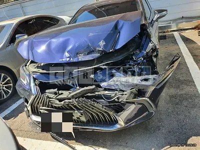 Photo 1 of 17: 2020 Lexus ES300h — Korean insurance auction