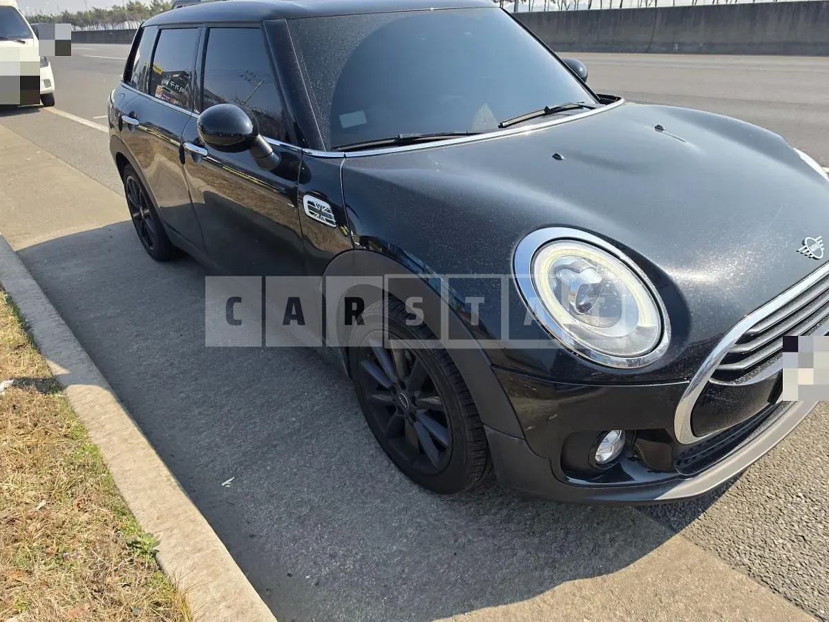 Photo 2 of 13: 2019 MINI Cooper D Clubman — Korean insurance auction