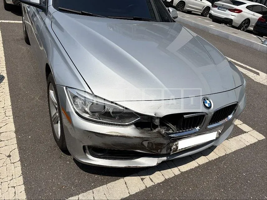 Photo 2 of 28: 2015 BMW 320d, VIN WBA3D3100FK278120 — Korean insurance auction