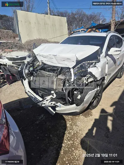 Photo 1 of 10: 2015 Hyundai Tucson, VIN KMHJT81VBFU046927 — Korean insurance auction