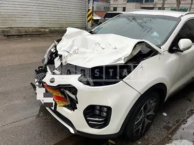 Photo 1 of 9: 2016 Kia Sportage, VIN KNAPM813BGK082630 — Korean insurance auction