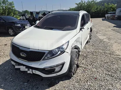 Photo 1 of 11: 2015 Kia Sportage R — Korean insurance auction