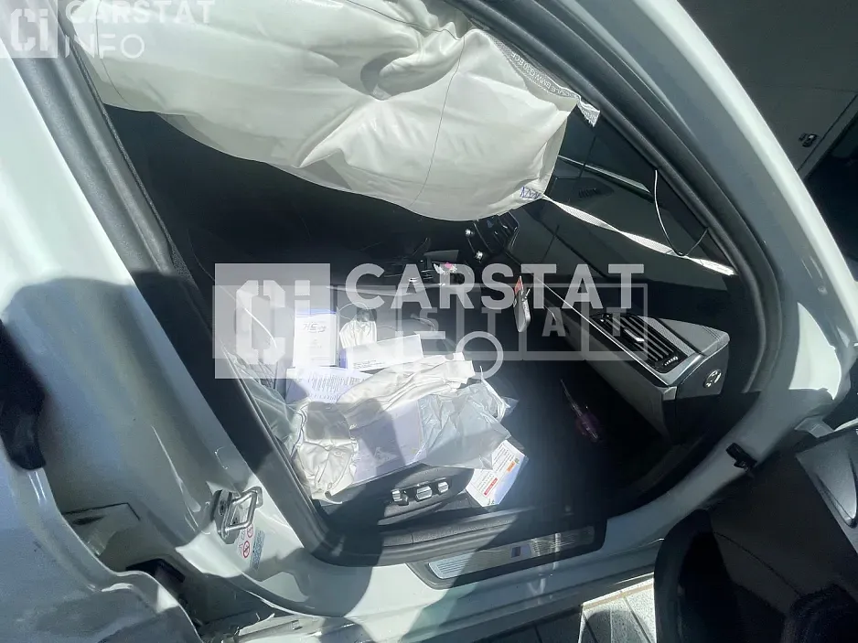 Photo 2 of 5: 2019 BMW 520d M Sport Package — Korean insurance auction