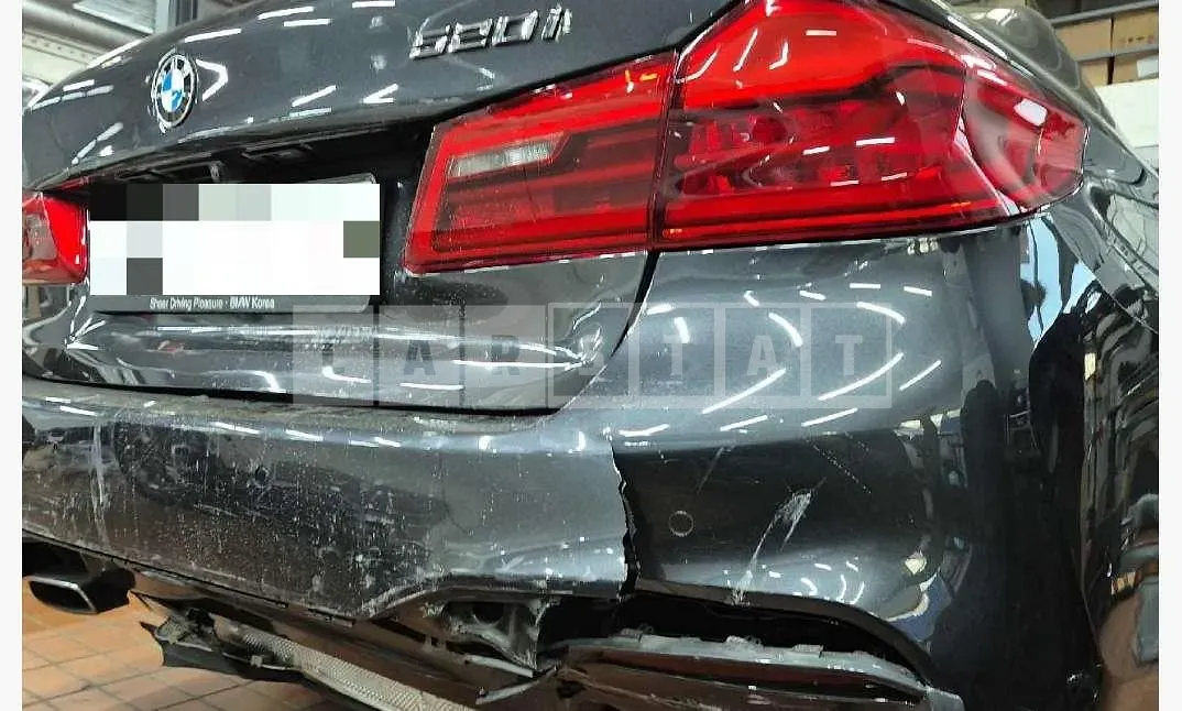 Photo 2 of 36: 2020 BMW 520i M Sport Package — Korean insurance auction