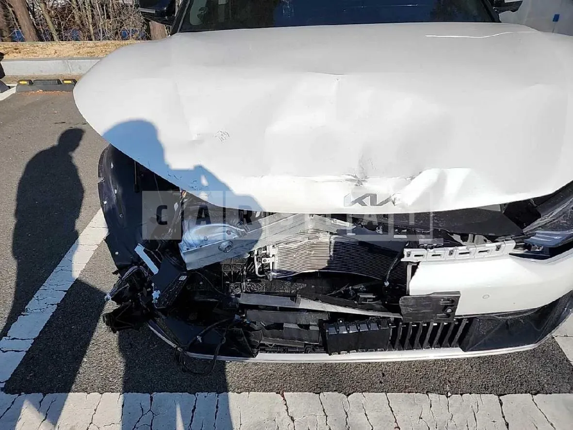 Photo 2 of 16: 2022 Kia EV6 Long Range Earth 4WD — Korean insurance auction