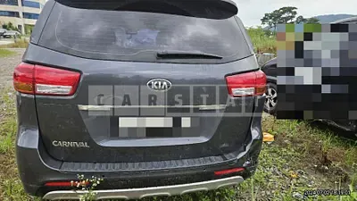 Photo 1 of 14: 2016 Kia Carnivals — Korean insurance auction