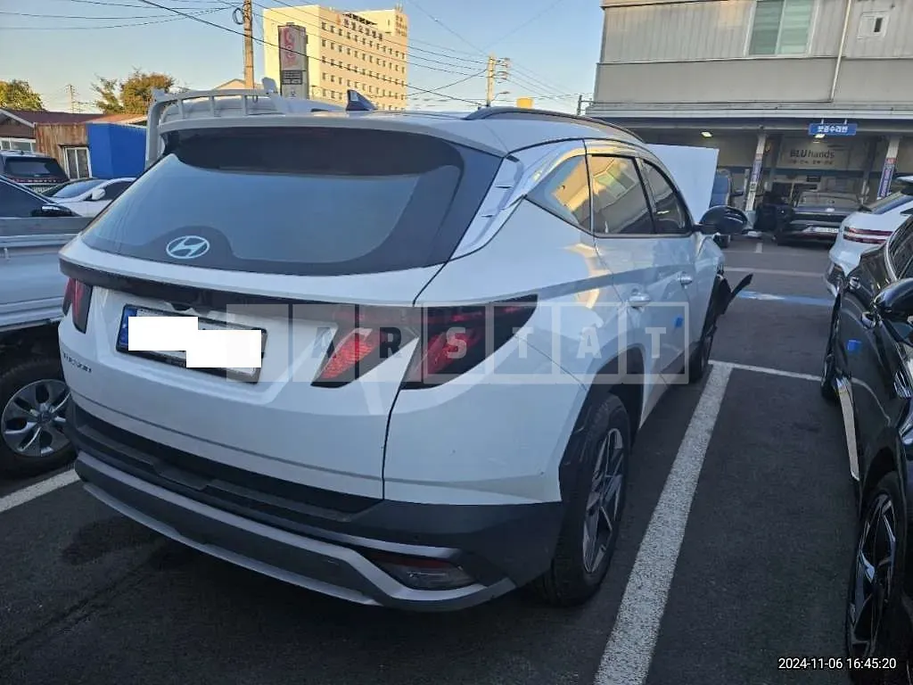 Photo 2 of 8: 2024 Hyundai Tucson — Korean insurance auction