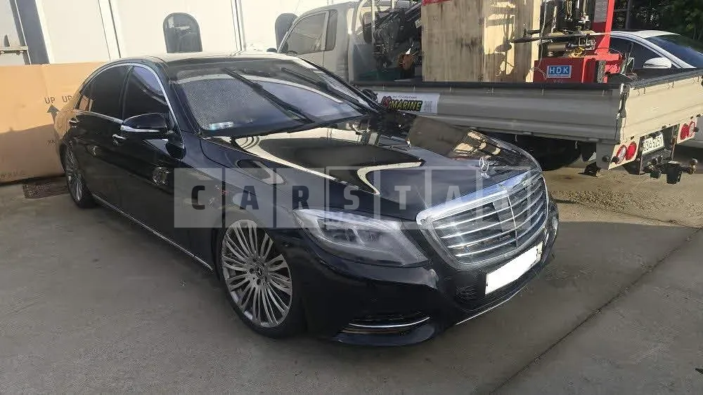Photo 2 of 19: 2017 Mercedes-Benz S500 4Matic L, VIN WDDUG8FB3HA327282 — Korean insurance auction