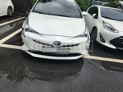 Photo 1 of 21: 2017 Toyota Prius, VIN JTDKBRFU7H3564269 — Korean insurance auction