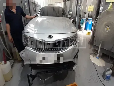 Photo 1 of 15: 2019 Kia K5 2.0(LPI), VIN KNAGS416BLA378387 — Korean insurance auction