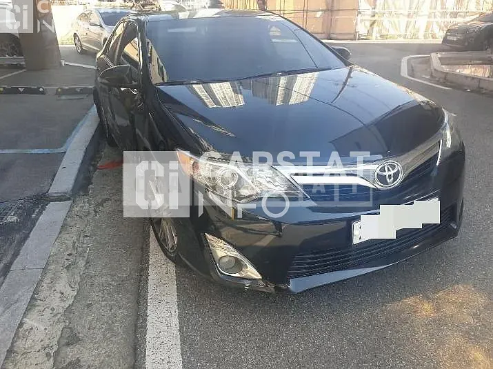Photo 2 of 13: 2014 Toyota Camry — Korean insurance auction