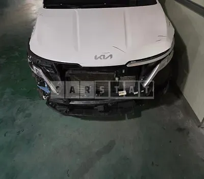 Photo 1 of 52: 2023 Kia Carnivals — Korean insurance auction