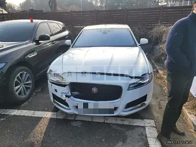 Photo 1 of 46: 2016 Jaguar XF 20d, VIN SAJBB4BN2HCY29425 — Korean insurance auction