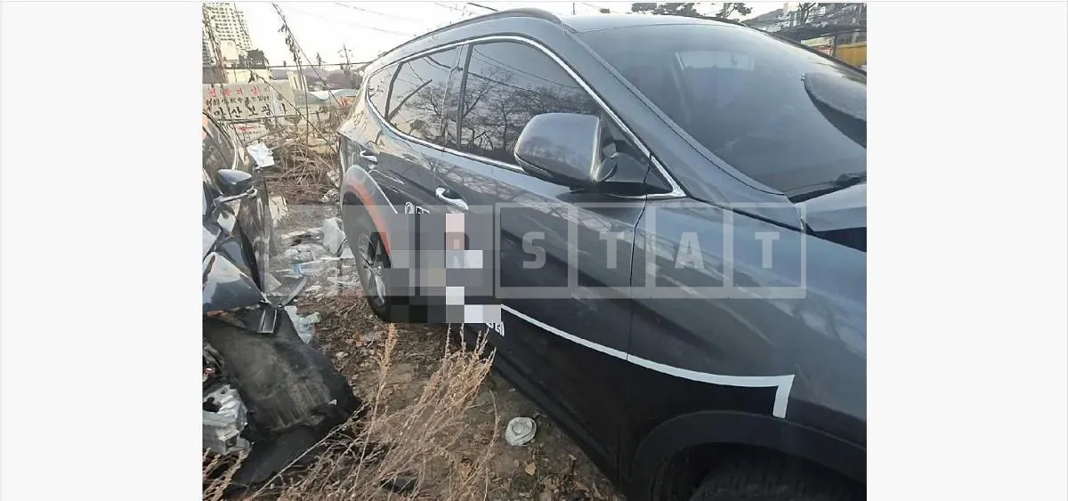 Photo 2 of 12: 2017 Hyundai Santa Fe DM Diesel — Korean insurance auction