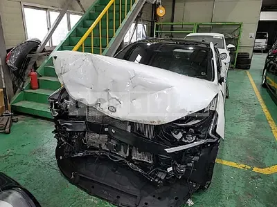 Photo 1 of 44: 2021 Kia K5, VIN KNAG6412BMA113650 — Korean insurance auction