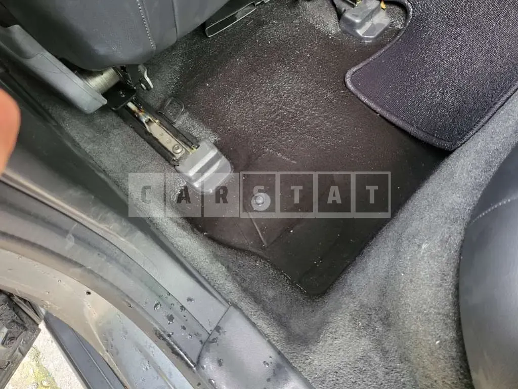 Photo 2 of 9: 2017 Volvo S60 D3, VIN YV1FS79B0H2434928 — Korean insurance auction