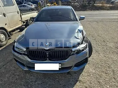 Photo 1 of 18: 2019 BMW 530i xDrive M Sport Package Plus — Korean insurance auction