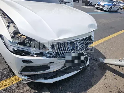 Photo 1 of 7: 2021 Volvo S90B5, VIN LVYPTL12DMP211664 — Korean insurance auction