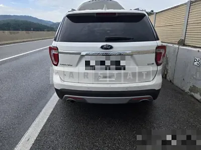 Photo 1 of 18: 2016 Ford Explorer 2.3 AWD — Korean insurance auction