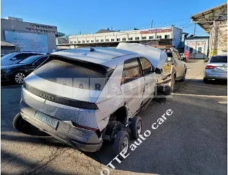 Photo 2 of 50: 2022 Hyundai Modern Ionic 5, VIN KMHKR81AFNU109856 — Korean insurance auction