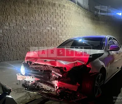 Photo 1 of 11: 2019 Mercedes-Benz E 300 — Korean insurance auction