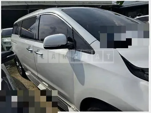 Photo 2 of 19: 2015 Kia Carnivals — Korean insurance auction