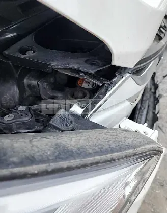 Photo 2 of 21: 2015 Hyundai Santa Fe, VIN KMHSW81UDFU434561 — Korean insurance auction