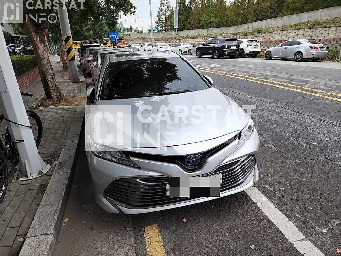 Photo 2 of 23: 2018 Toyota Camry Hybrid, VIN JTNB21HK7J3005545 — Korean insurance auction