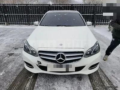 Photo 1 of 8: 2015 Mercedes-Benz E250 BlueTec 4Matic, VIN WDDHF9HB4FB105770 — Korean insurance auction