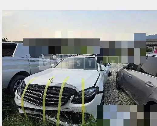 Photo 2 of 10: 2020 Mercedes-Benz E450 4Matic — Korean insurance auction
