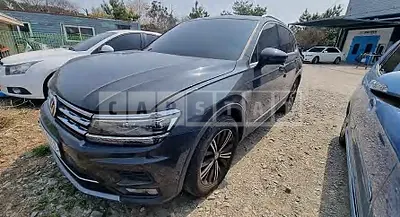 Photo 1 of 11: 2018 Volkswagen Tiguan 2.0 TDI, VIN WVGZZZ5NZJW970276 — Korean insurance auction