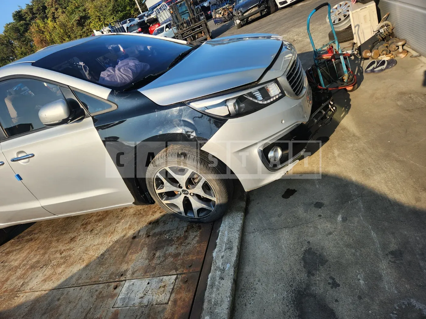 Photo 2 of 15: 2016 Kia Carnivals — Korean insurance auction